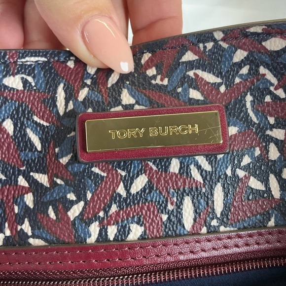 Tory Burch Kerrington Wonderland Burgundy Cream Tote Hand Shoulder Bag - Picture 13 of 17